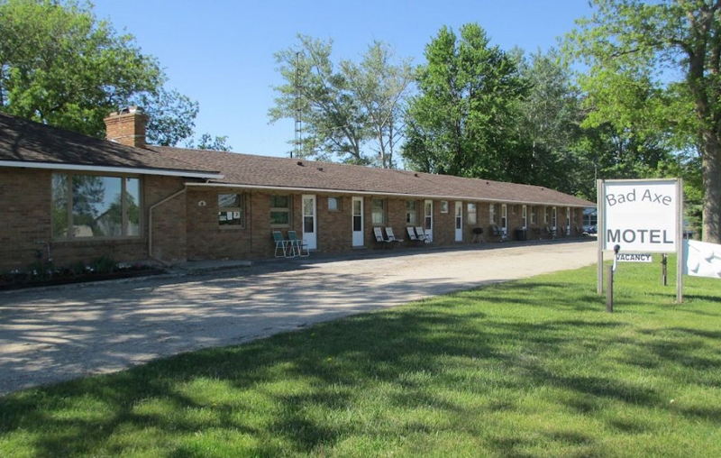 Bad Axe Motel - From Web Listing (newer photo)